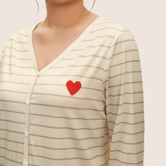 BloomChic Plus Size XL Striped Contrast Heart Embroidered Sleep Top us14-16 - Picture 4 of 5